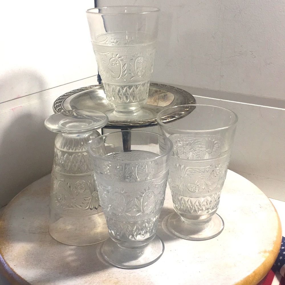 Vintage Duncan Miller stemmed water goblets set of 4